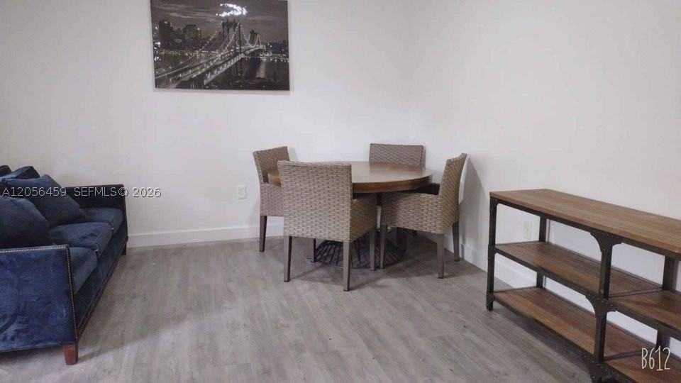635 Sw 16th Ave #2 - Photo 5 of 6