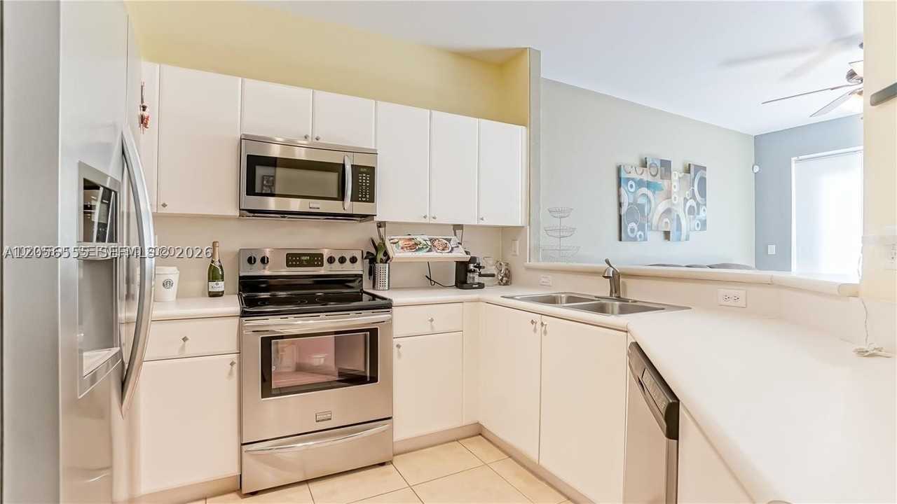 14960 Sw 9th Ln #14960 - Photo 4 of 26