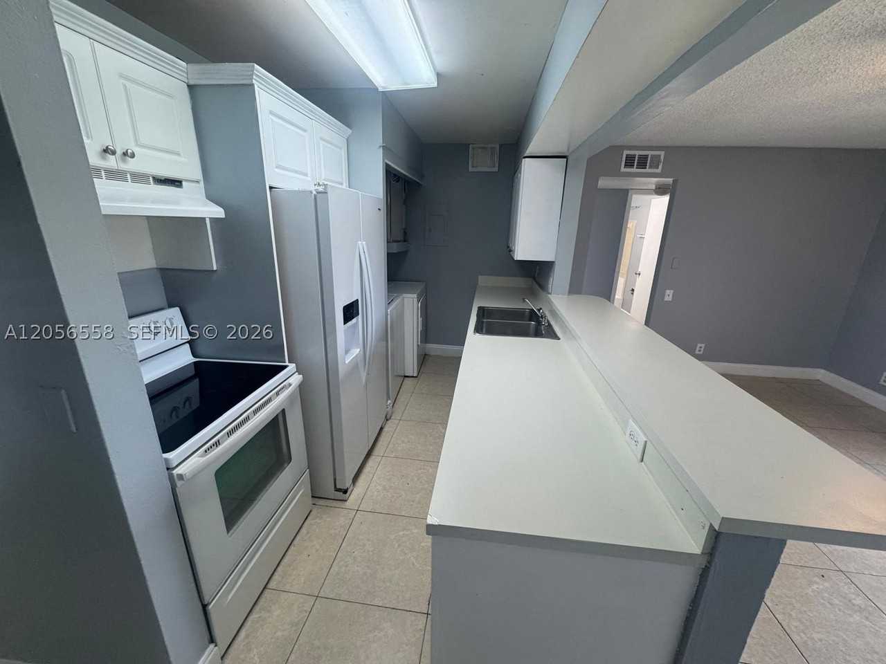 4519 Treehouse Ln #H - Photo 2 of 15