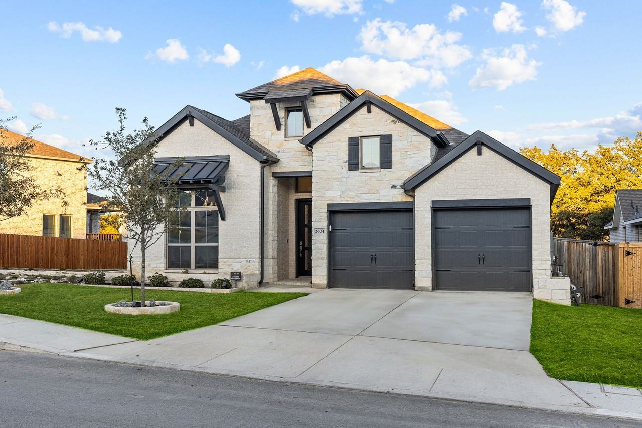 2604 Sueno Pt - Photo 2 of 43
