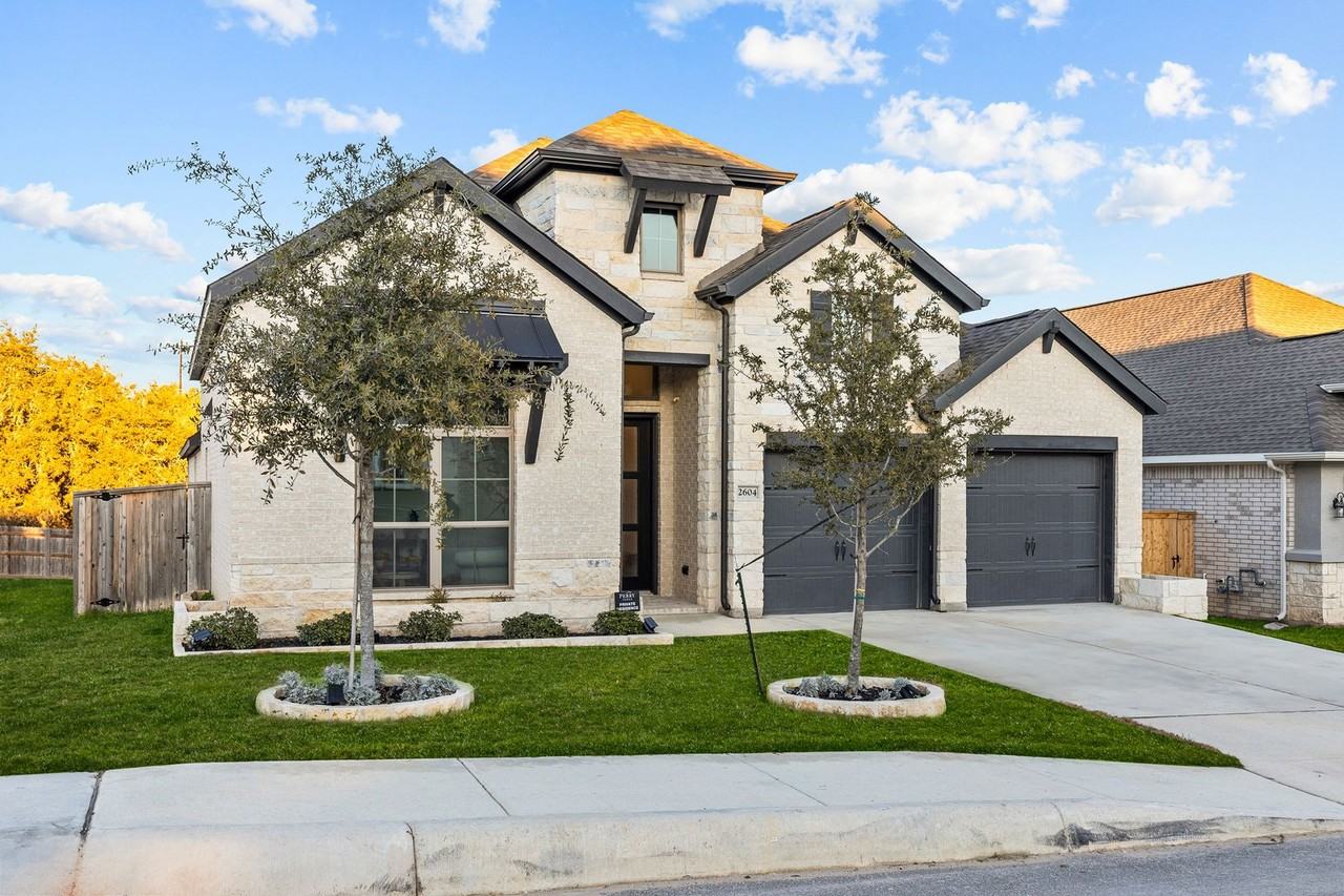 2604 Sueno Pt - Photo 3 of 43