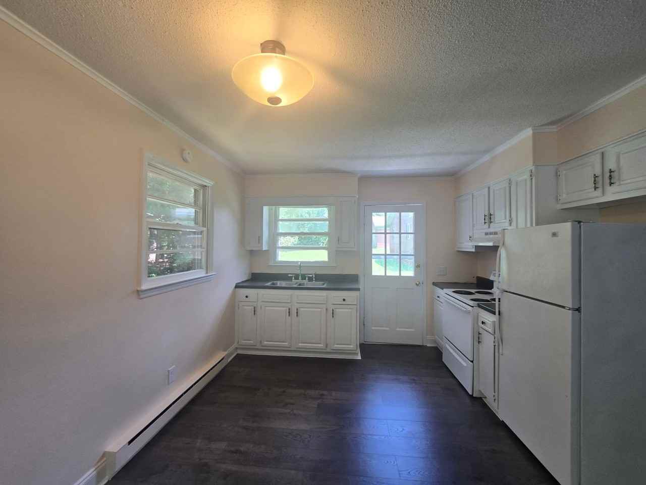 1031 Pegram Ave #B - Photo 2 of 10