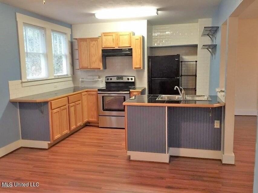 108 N Burke Ave - Photo 3 of 9
