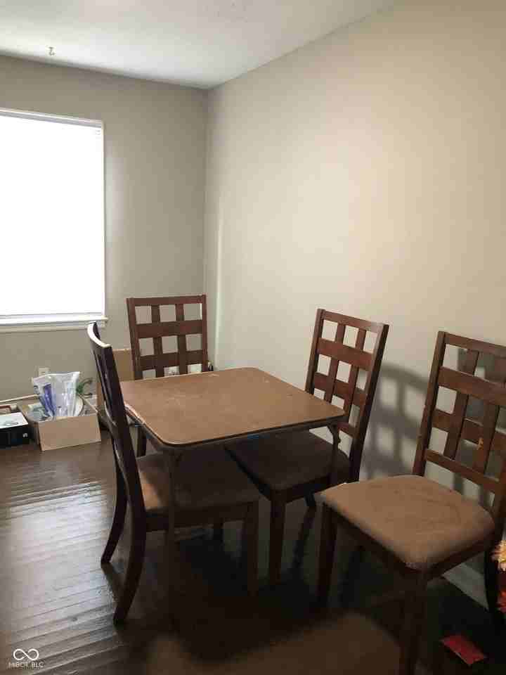 903 E Palmer St - Photo 2 of 5