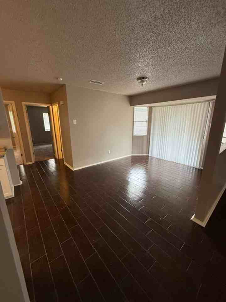 2703 Schwald Rd - Photo 4 of 14