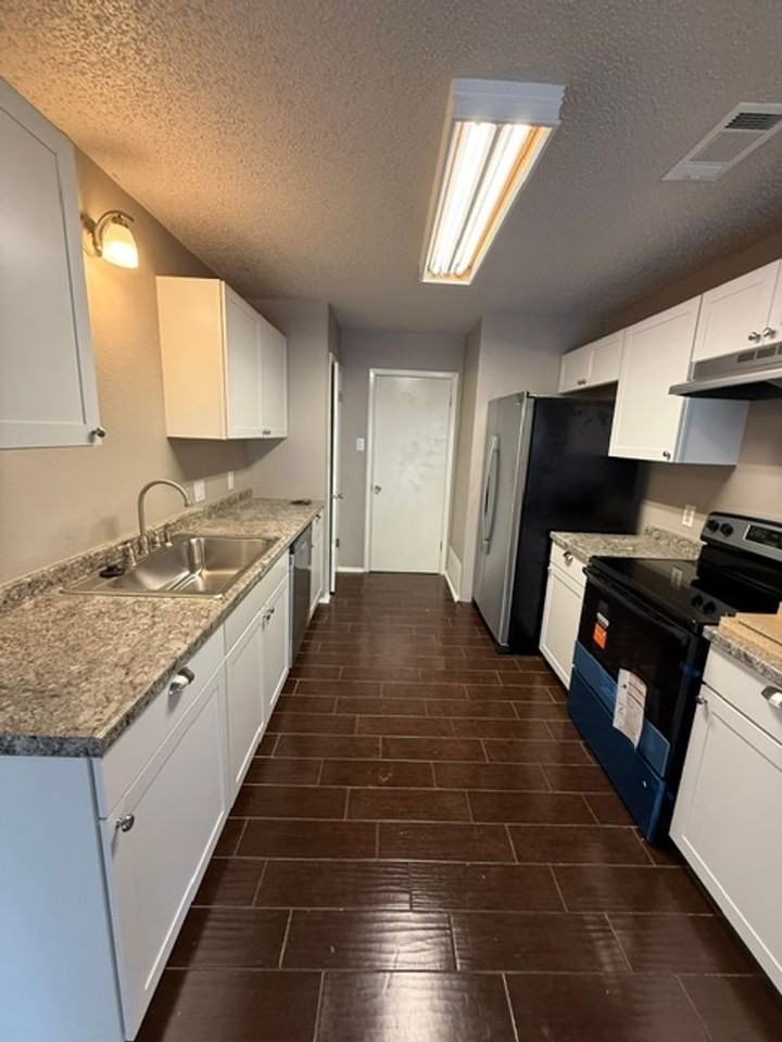 2703 Schwald Rd - Photo 6 of 14