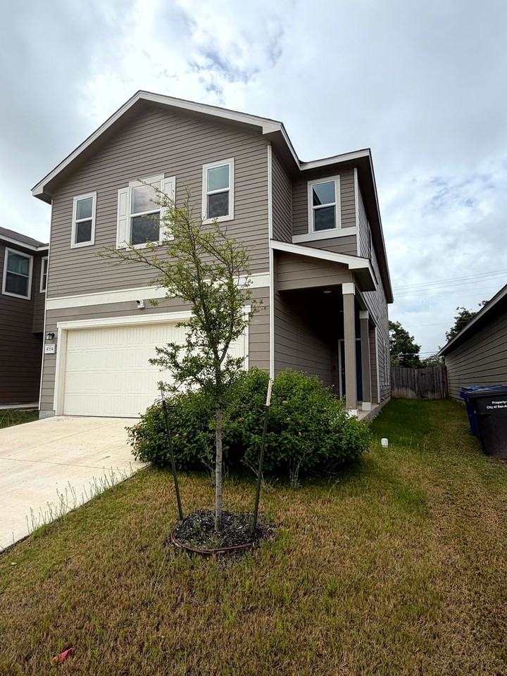 4554 Otra Otra Dr - Photo 3 of 22