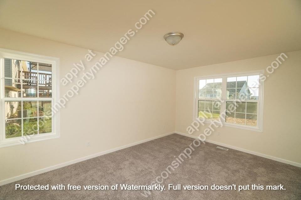 118 Cedar Ave #1 - Photo 6 of 10