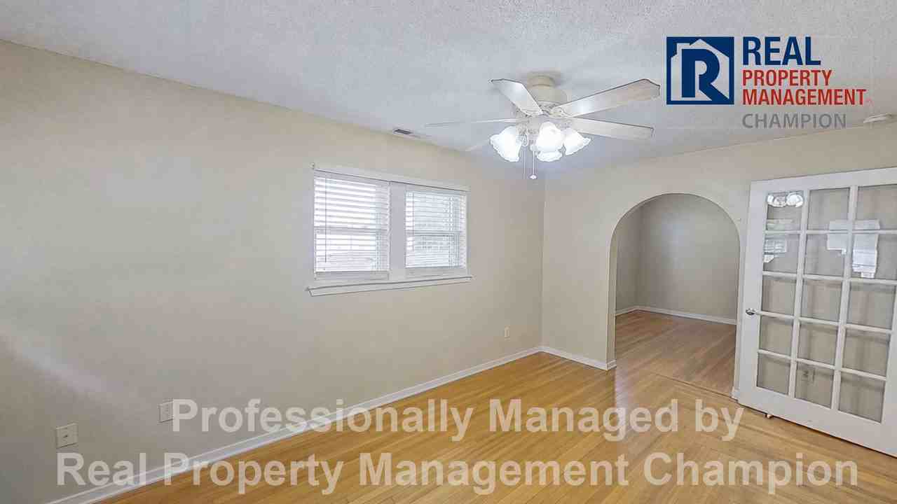 27 East Dr - Photo 7 of 26