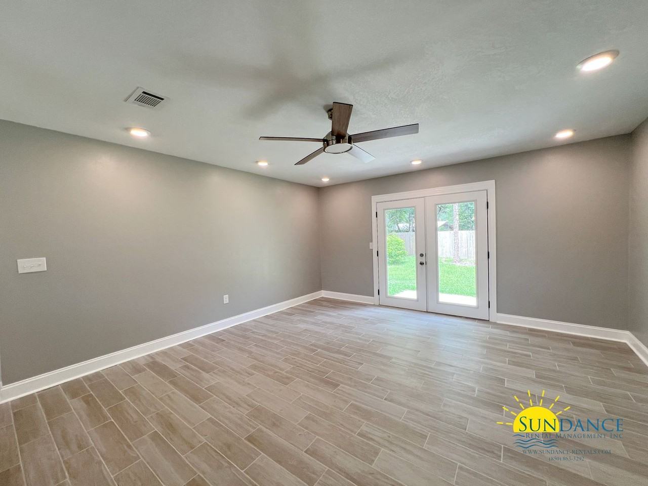 795 Bay St - Photo 6 of 20