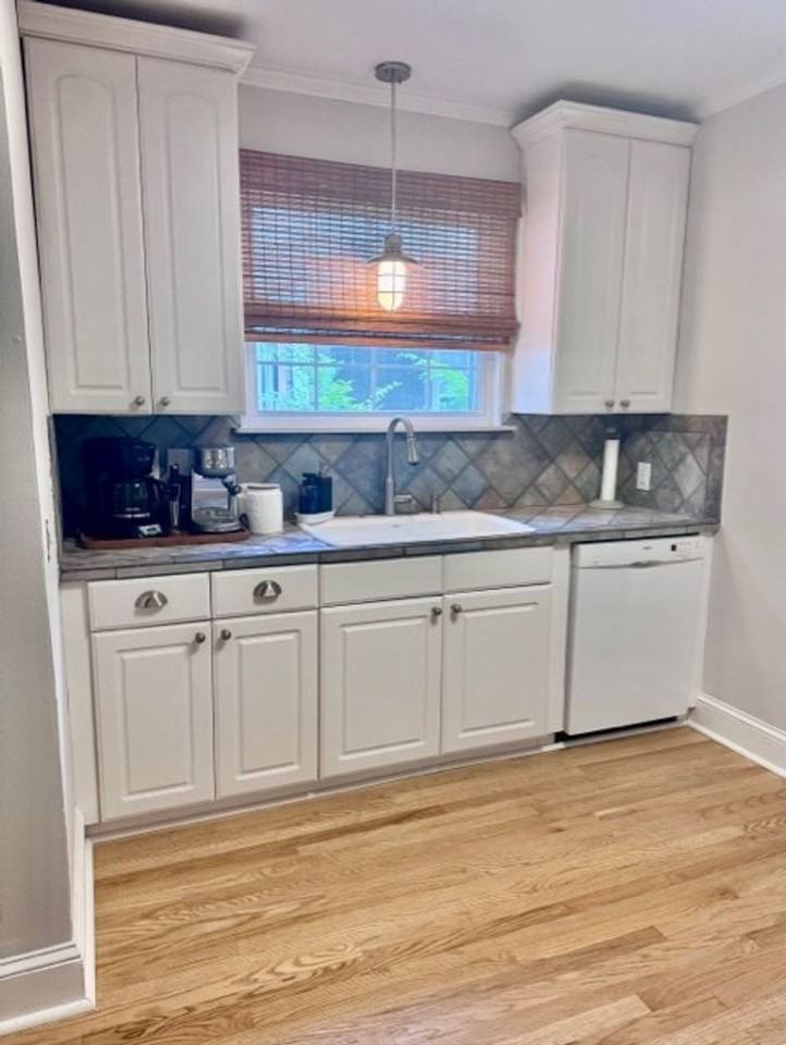 155 Preston Ave - Photo 6 of 13
