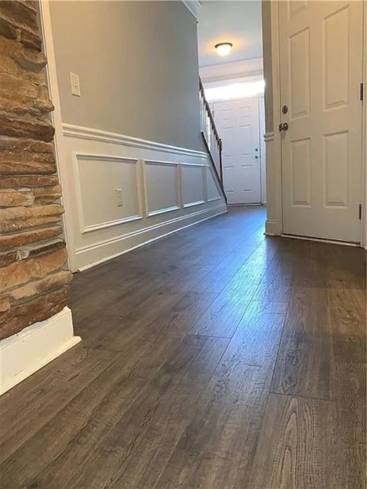 2408 Strand Ave - Photo 4 of 44