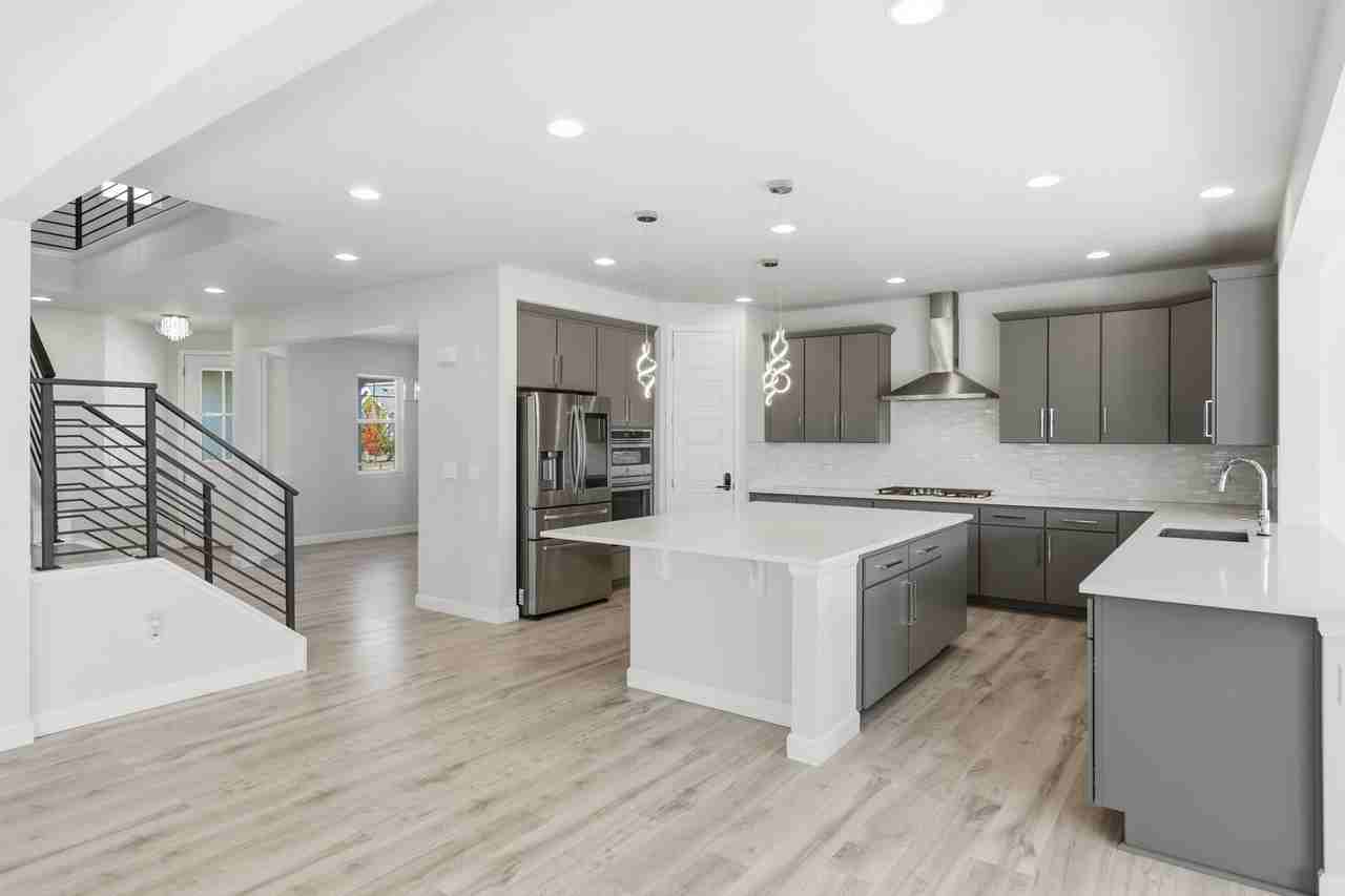 27615 E Geddes Pl - Photo 5 of 40