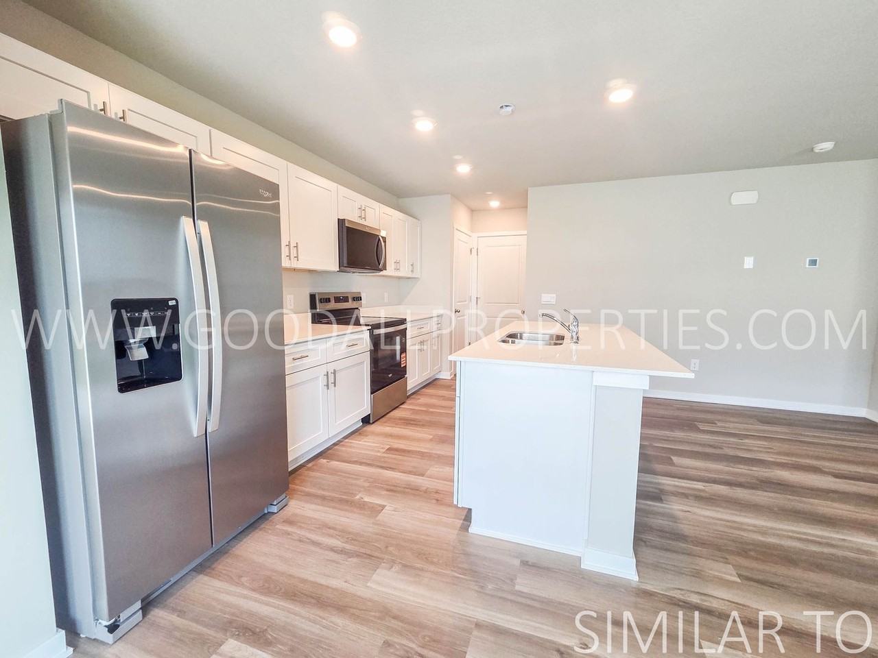 3595 Pershing Ln - Photo 2 of 14