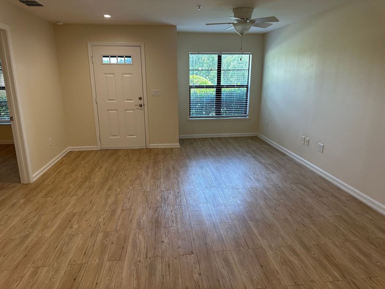 1642 State St - Photo 2 of 22
