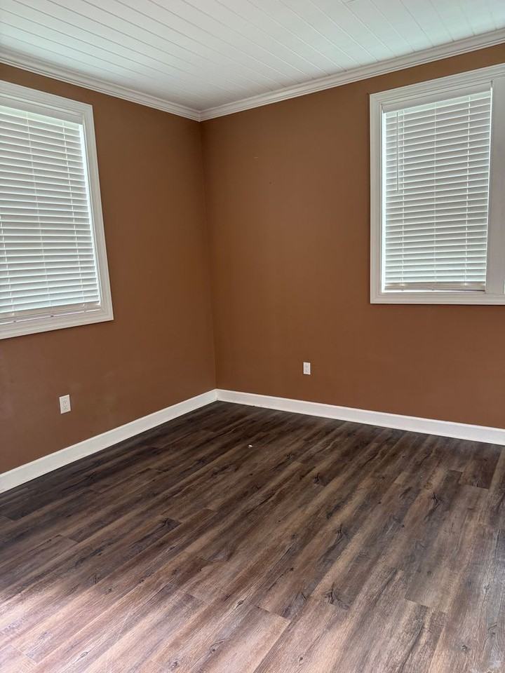 115 S Rosewood Dr - Photo 6 of 17