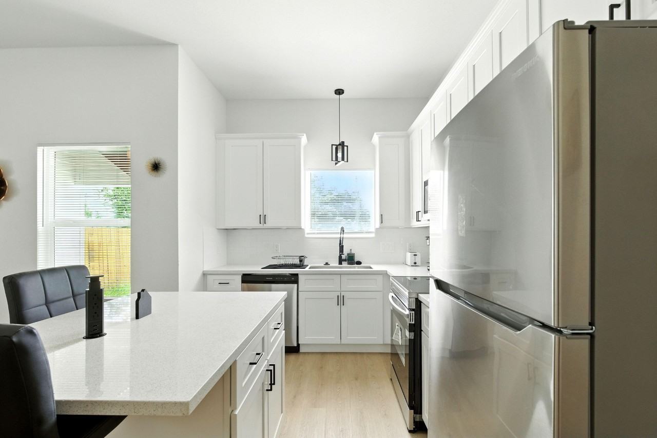 Clearwater St - Photo 6 of 16