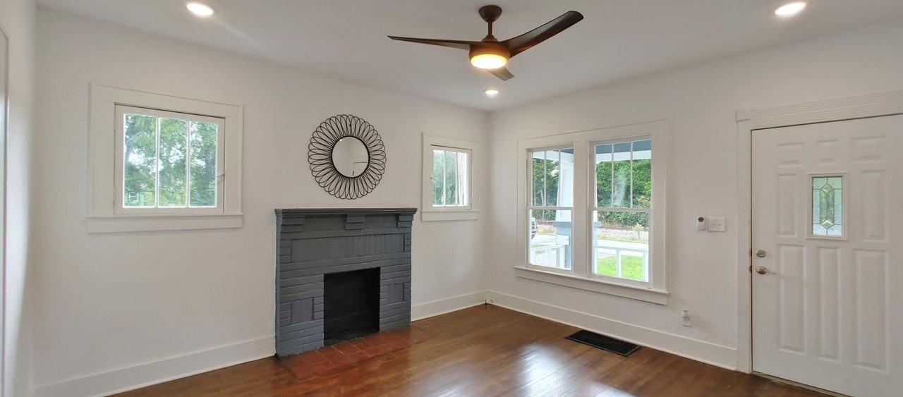 2123 Lyndon Ave - Photo 3 of 33