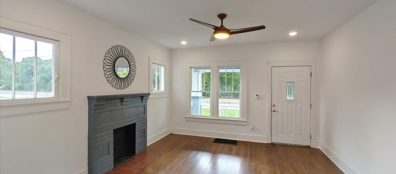 2123 Lyndon Ave - Photo 4 of 33
