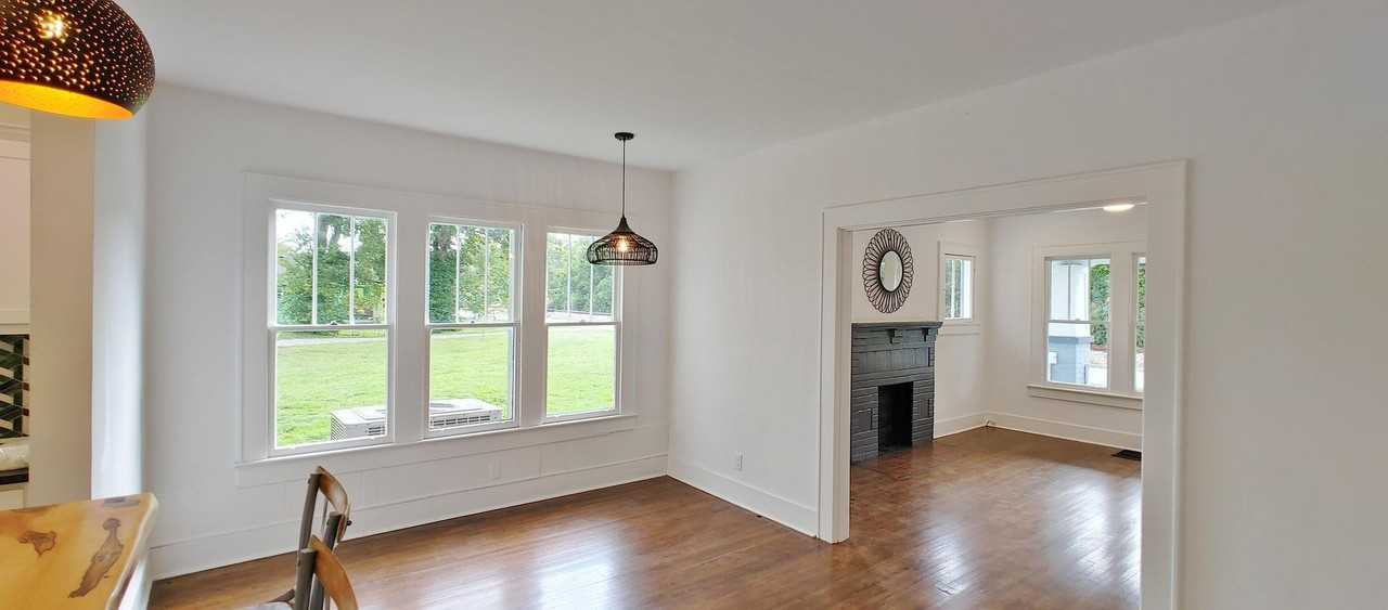 2123 Lyndon Ave - Photo 6 of 33