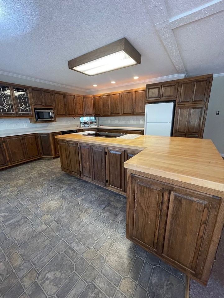 2902 Tramway Rd - Photo 6 of 19