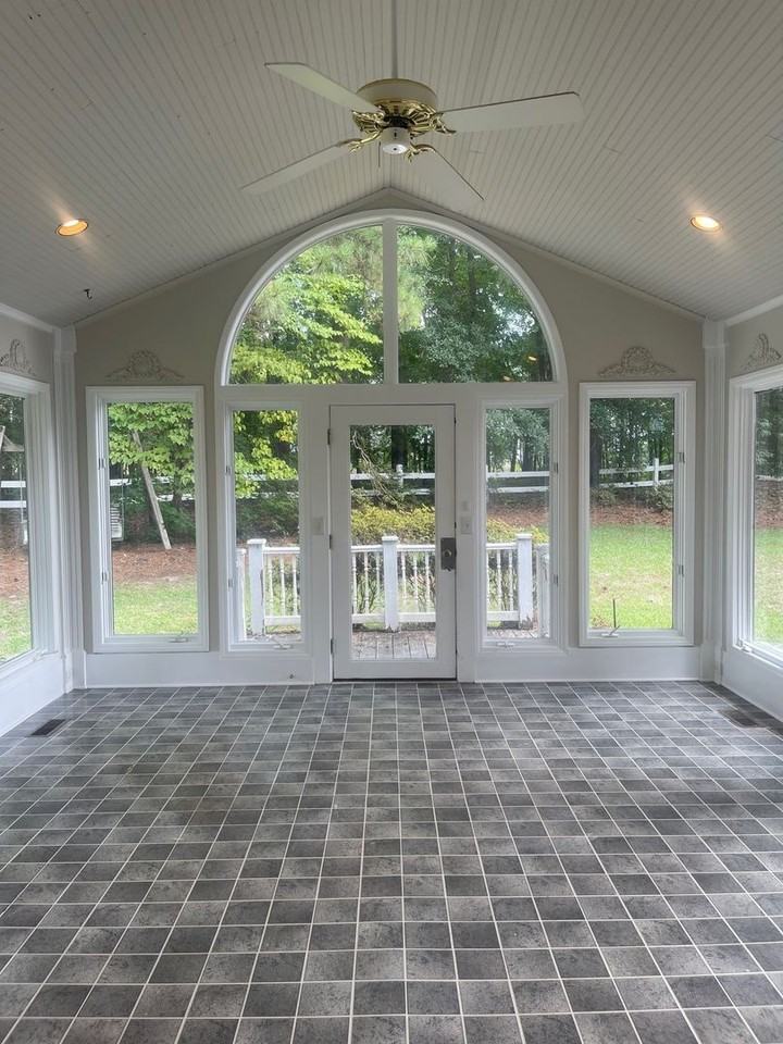 2902 Tramway Rd - Photo 7 of 19