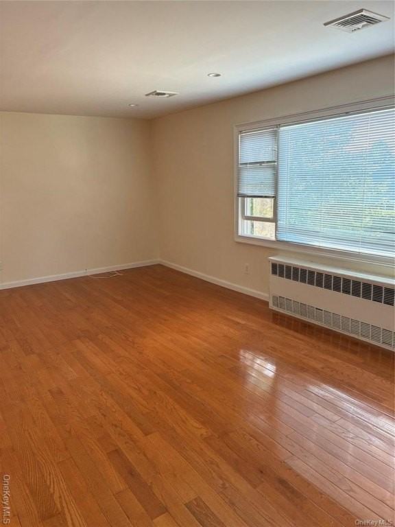 44 Franklin St - Photo 4 of 11