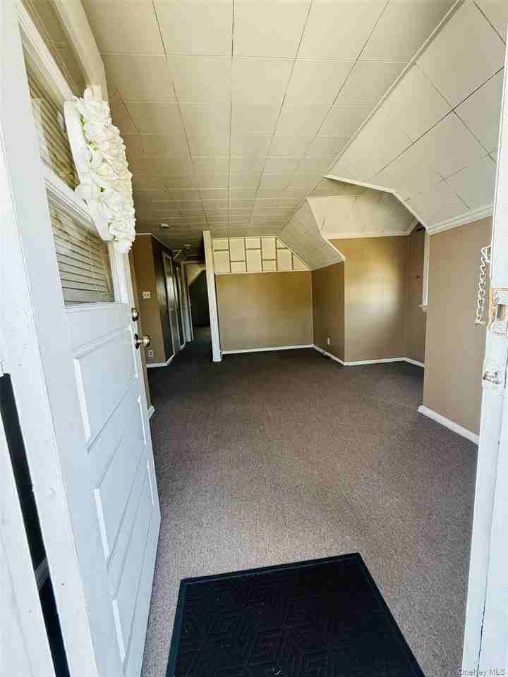 62 Ash St - Photo 7 of 9