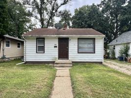 featured image of 924 Copeland Ave #1