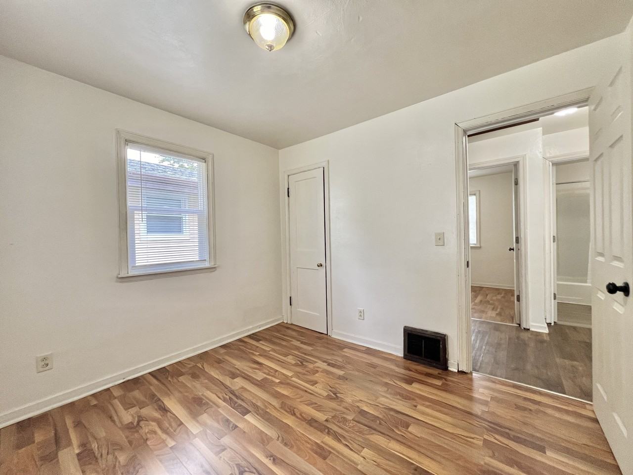 924 Copeland Ave #1 - Photo 5 of 10