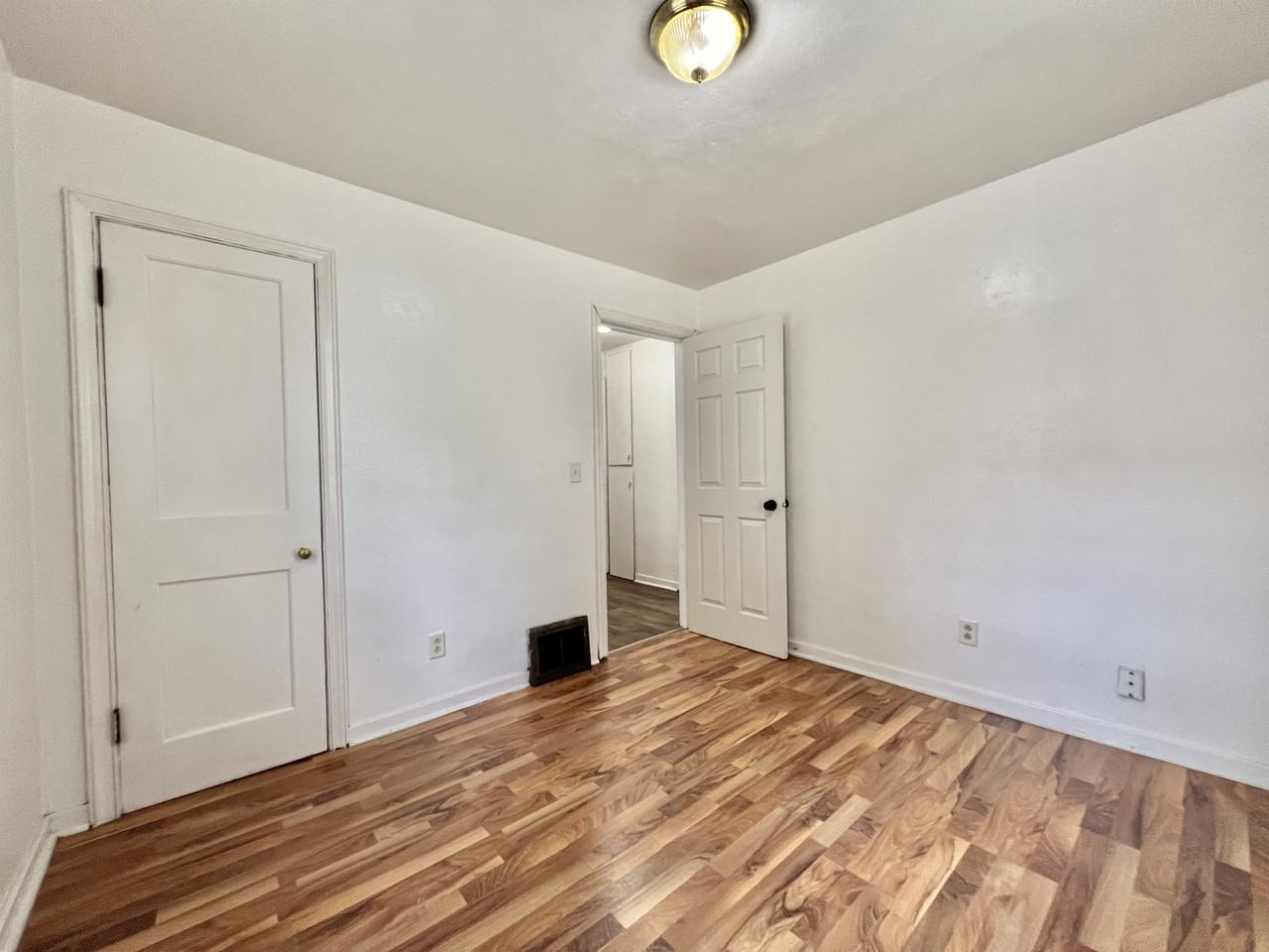 924 Copeland Ave #1 - Photo 6 of 10