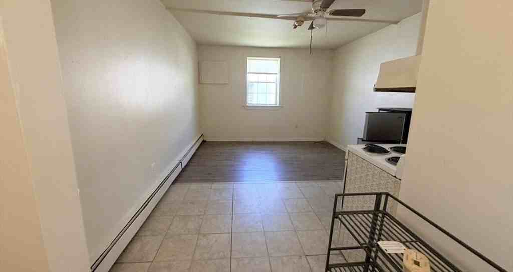 4 Mill St #5 - Photo 3 of 6