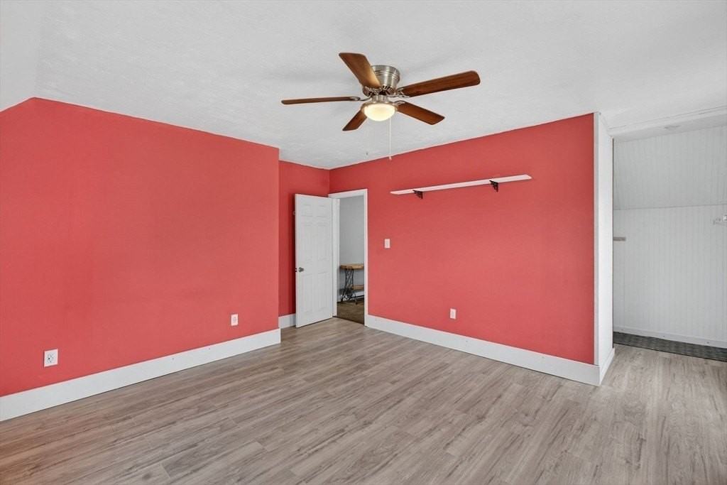 37 W Myrtle St #B - Photo 5 of 9