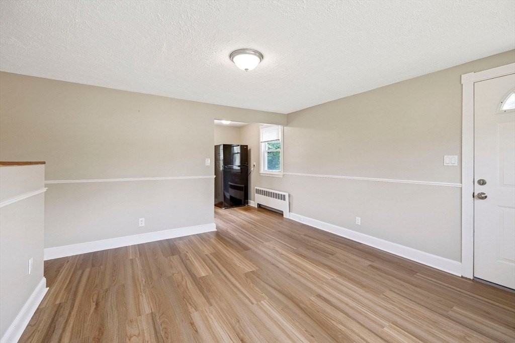 42 Neillian St #42 - Photo 4 of 25