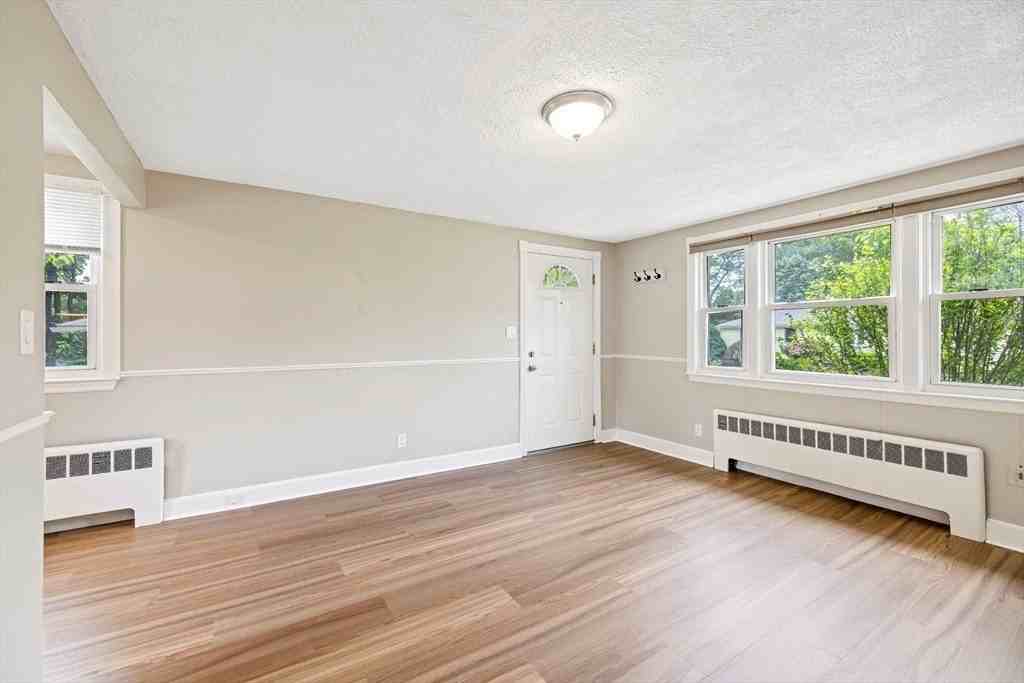 42 Neillian St #42 - Photo 5 of 25