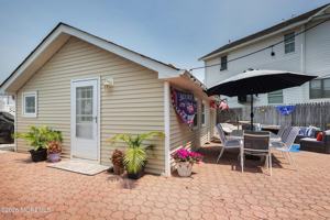 featured image of 111 Guyer Ave
