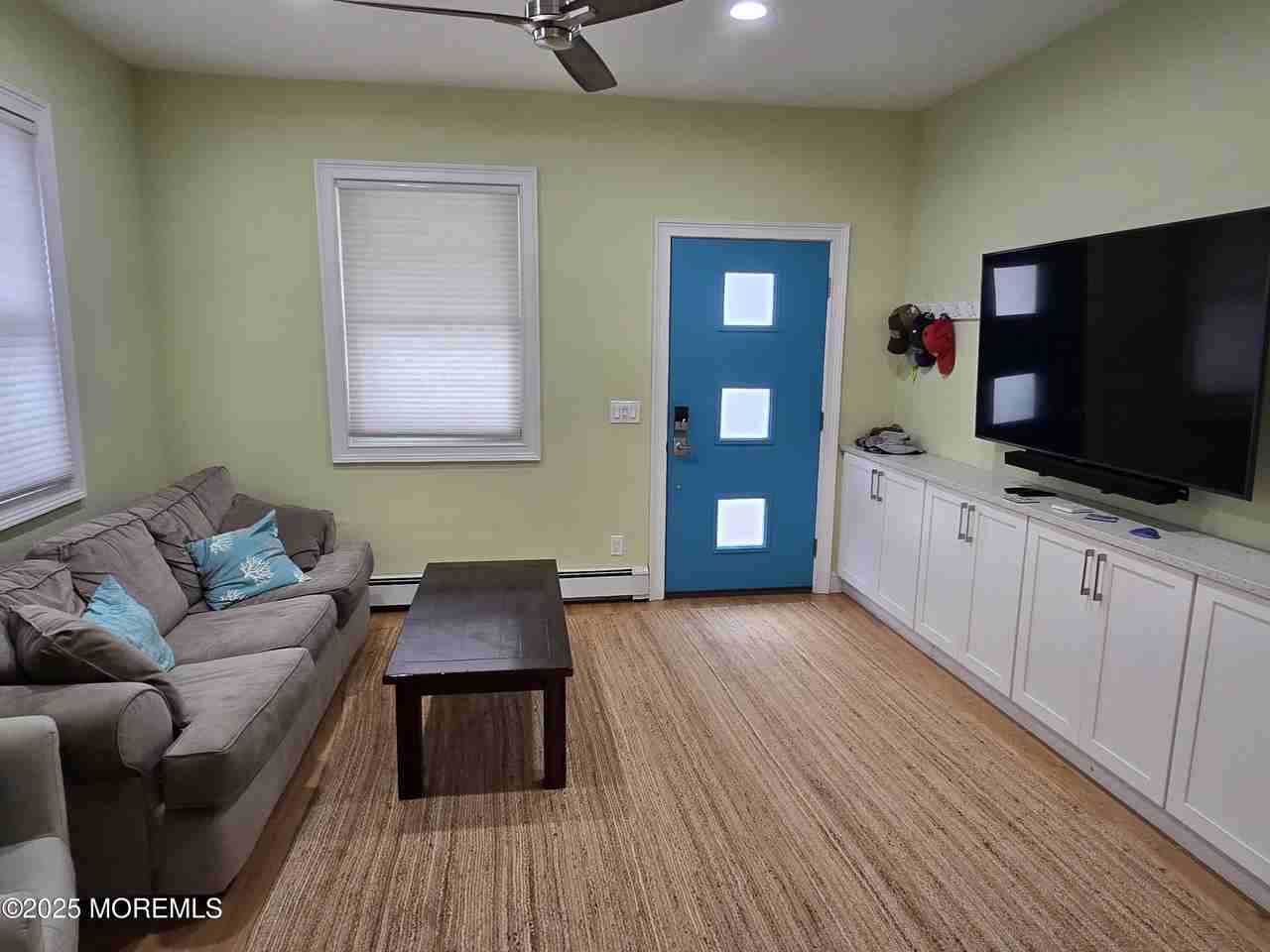 408 4th Ave #REAR - Photo 3 of 12