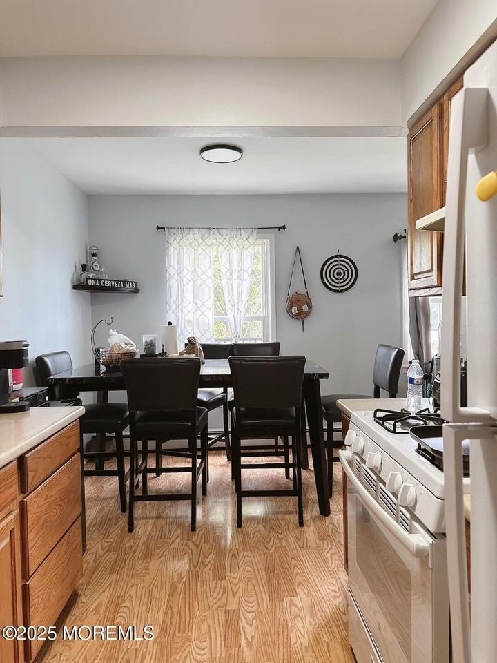 62 Stonehurst Blvd #G - Photo 5 of 36