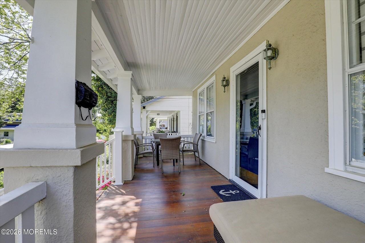 603 Laurel Ave - Photo 4 of 50