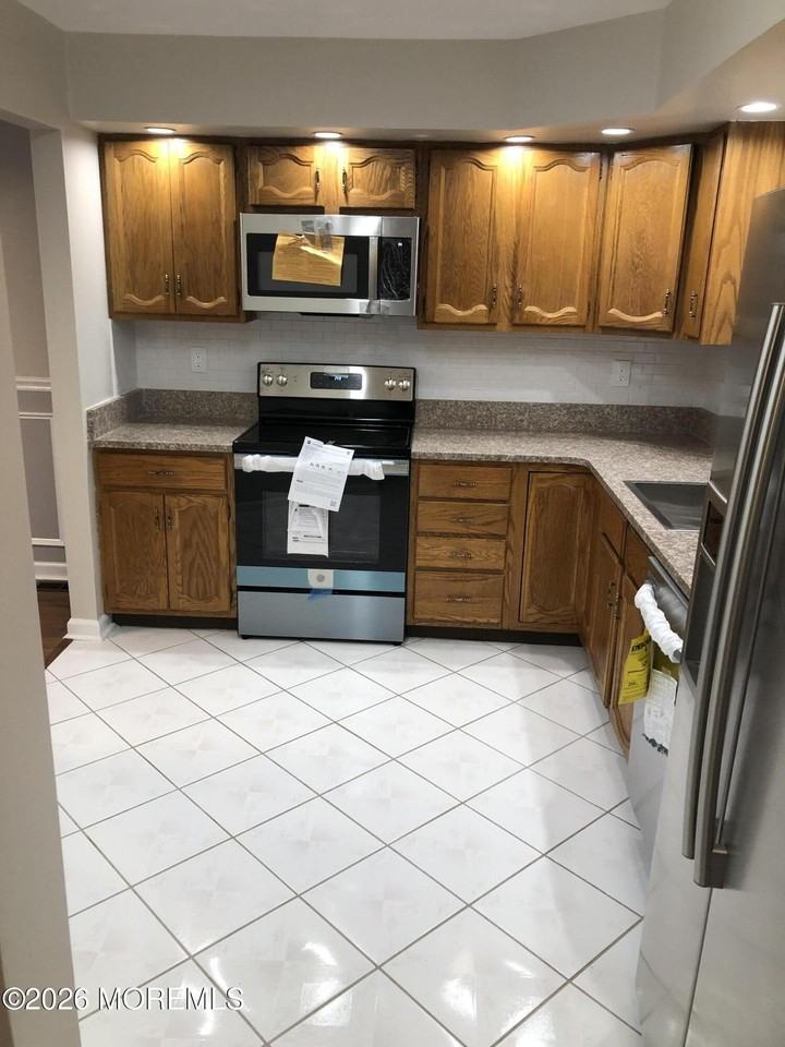 126 Concordia Cir #126G - Photo 2 of 7