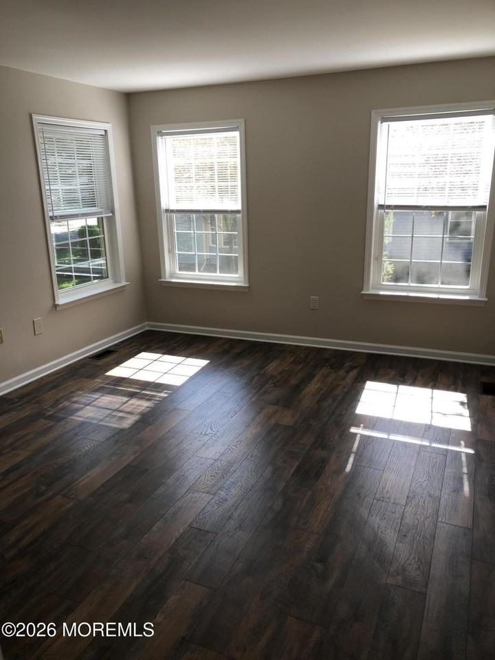 126 Concordia Cir #126G - Photo 5 of 7