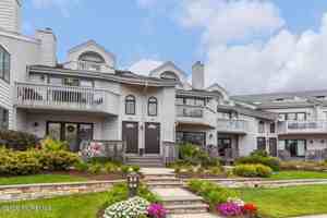 featured image of 118 Ashley Ave