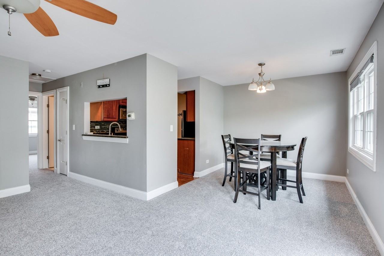19 Foxcroft Rd #203 - Photo 5 of 13