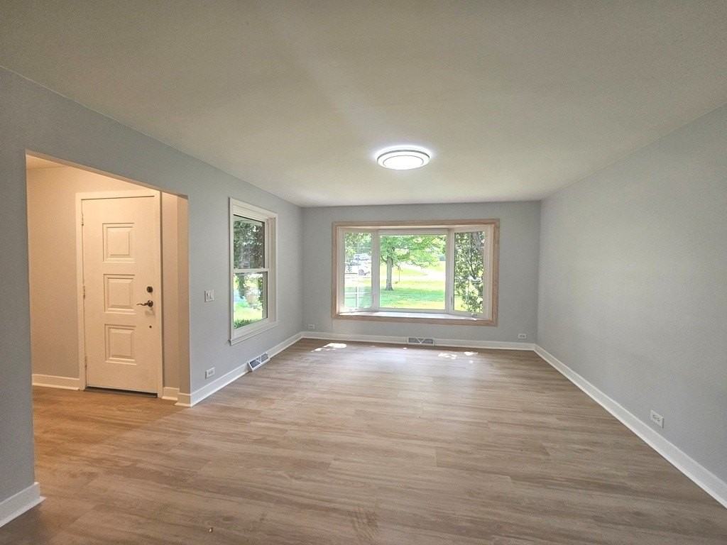 7056 Osage Rd - Photo 4 of 44
