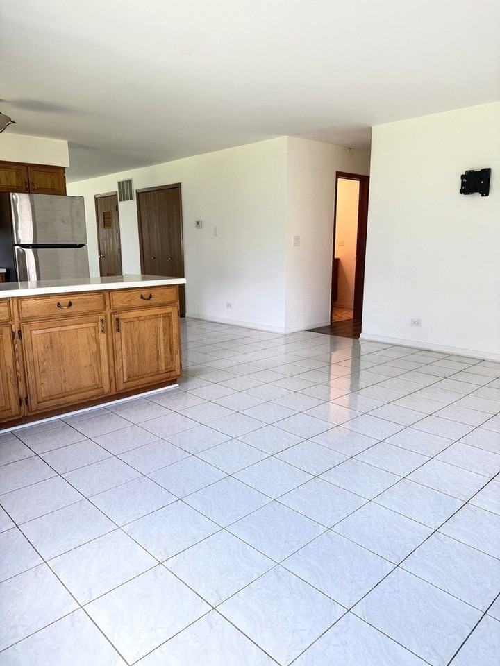 311 Dawn Ct #1 - Photo 3 of 10
