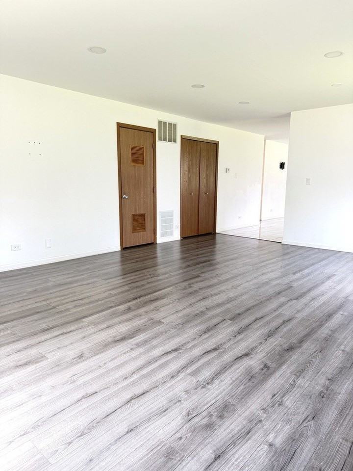 311 Dawn Ct #1 - Photo 6 of 10