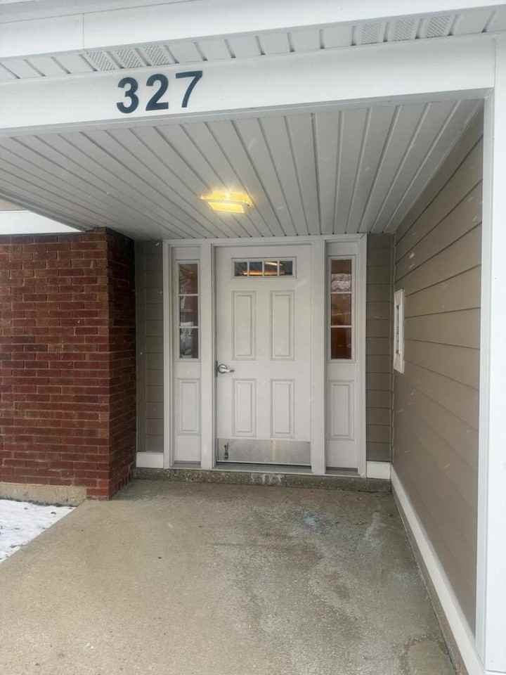 327 Wildberry Ct #D2 - Photo 2 of 22