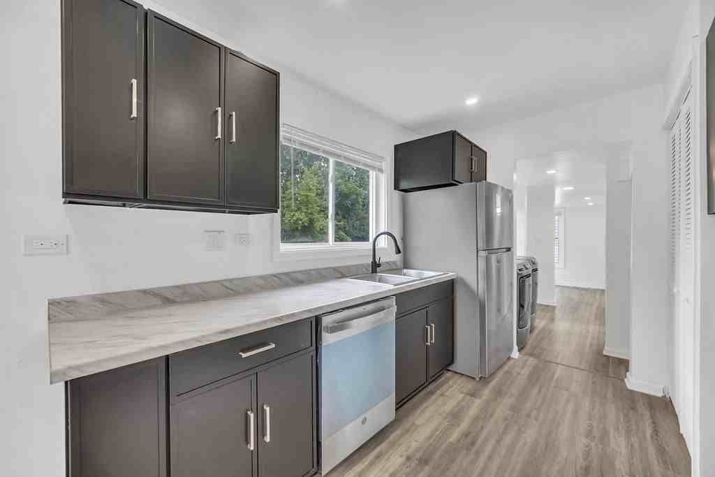 37544 N Columbus Ave - Photo 7 of 28