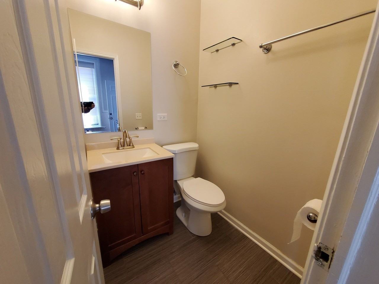 1528 N Ashland Ave #2R - Photo 6 of 11