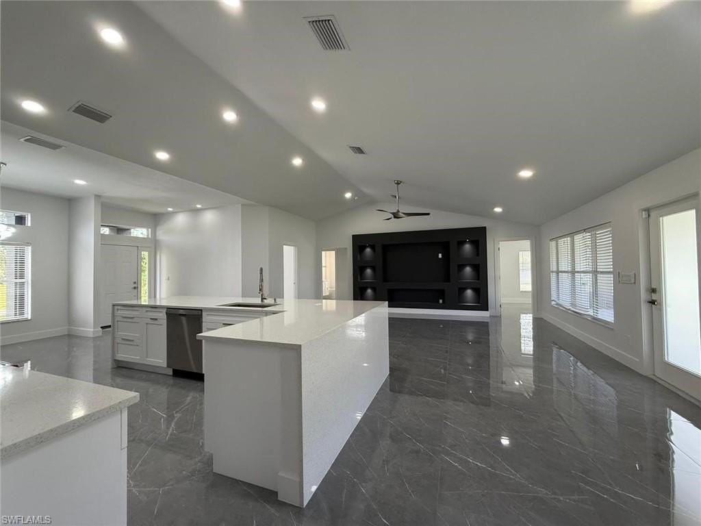4000 Ne 9th Ave - Photo 4 of 24